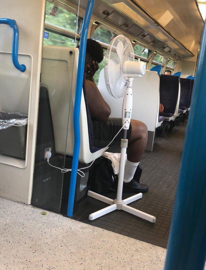 No Context Brits (@nocontextbrits) on Twitter photo 