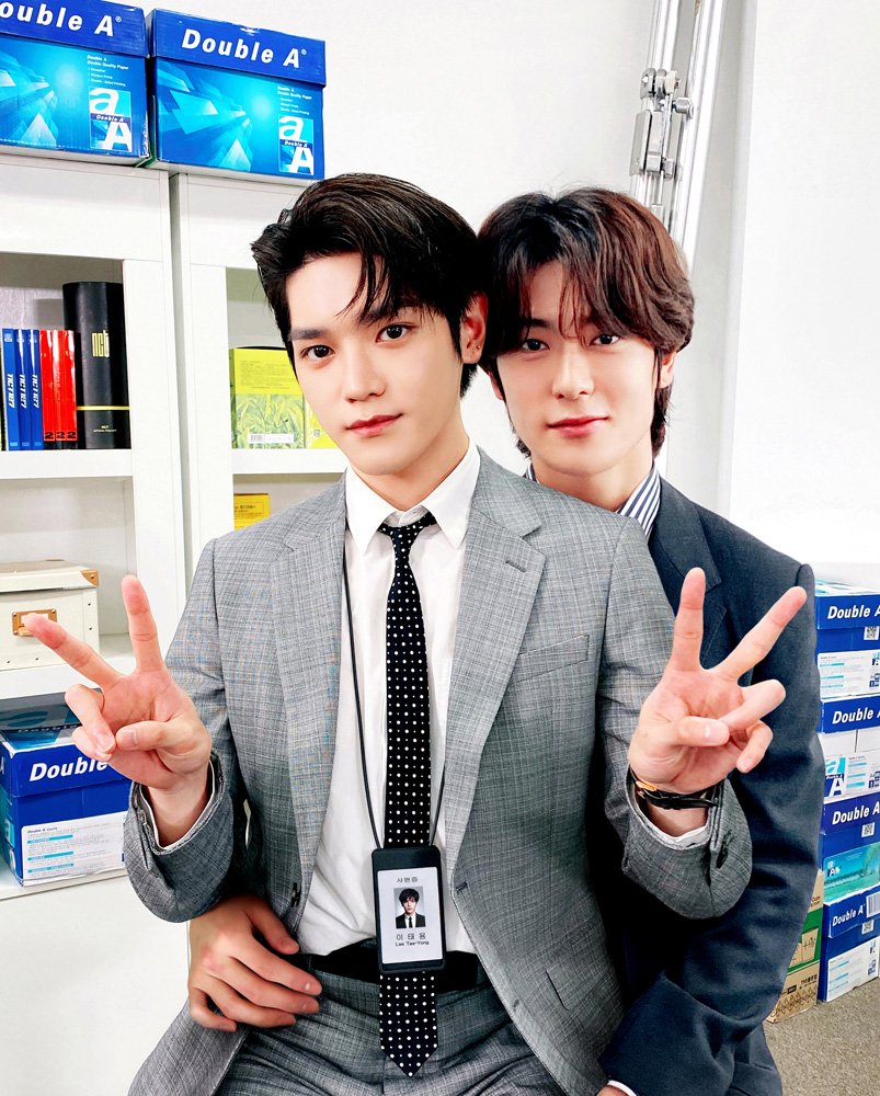 jtfic's tweet photo. 정팀장❤이대리
사내연애..적극 응원합니다♡
#재툥 #재태 #JAEYONG https://t.co/CMyQVo20Ut