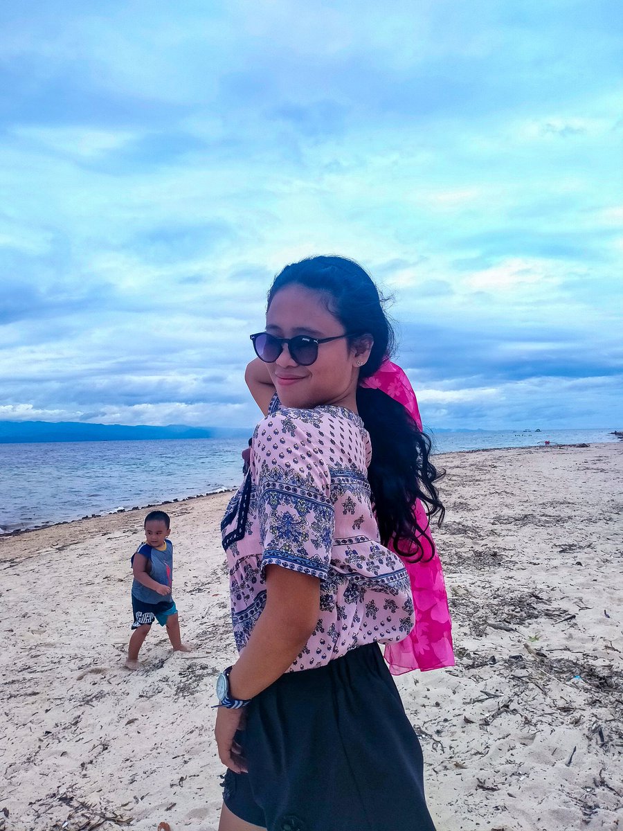 Bosaina.Fjh tweet media