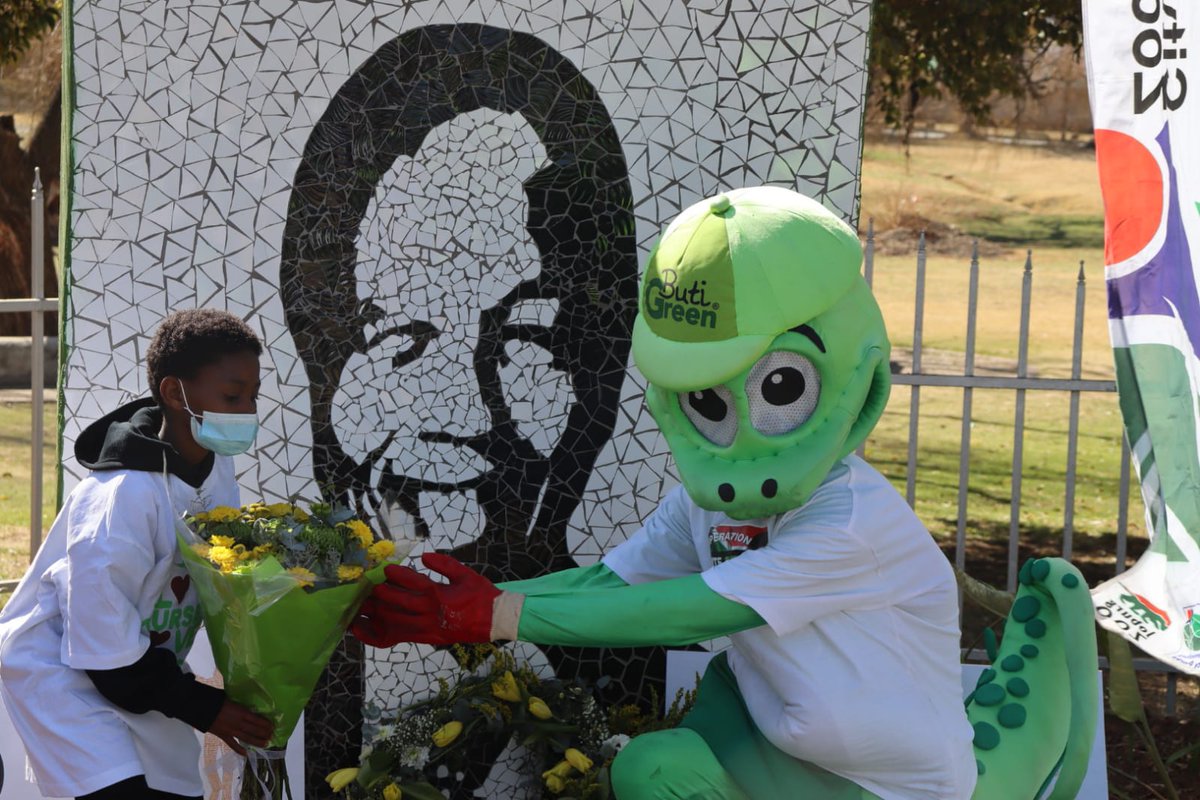 ButiGreenSA's tweet photo. #MandelaDay #67minutes with @abigailmusida @zozitunzi https://t.co/leDqYGHcy4