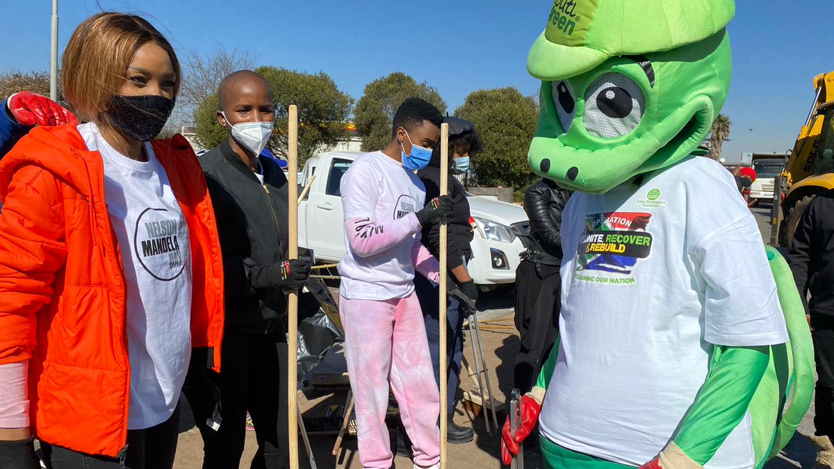 ButiGreenSA's tweet photo. #MandelaDay #67minutes with @abigailmusida @zozitunzi https://t.co/leDqYGHcy4