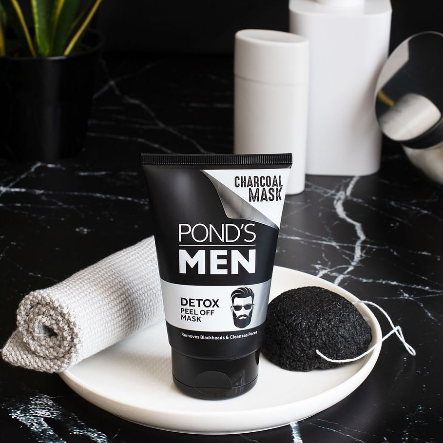 AmazonFashionIn's tweet photo. Plan your detox session and get your favourite products on amazing deals on #MensGroomingFest๐
#TapToShop now!!
#AmazonBeauty #AmazonBeautyExpert #Beauty #Skincare #SkincareJunkies #CleanSkin #ClearSkinHappySkin #ProtectedSkin #MensGroomingFest https://t.co/Ell4nG7YGC