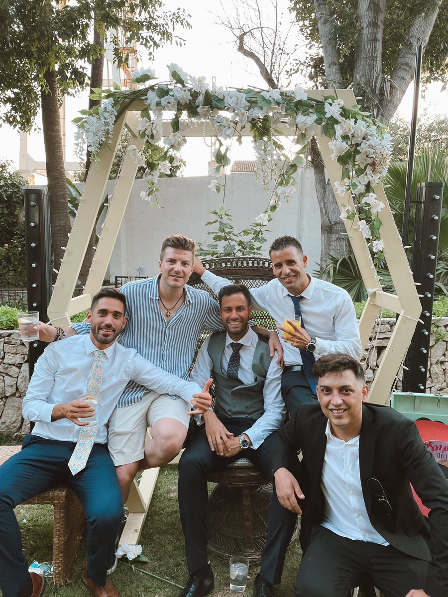LuisAgustinE's tweet photo. 💐 Boda Alba &amp; Damian 👩‍❤️‍👨

#Dobleti #BodaA&amp;D #Llutxent https://t.co/efklLTUMlO