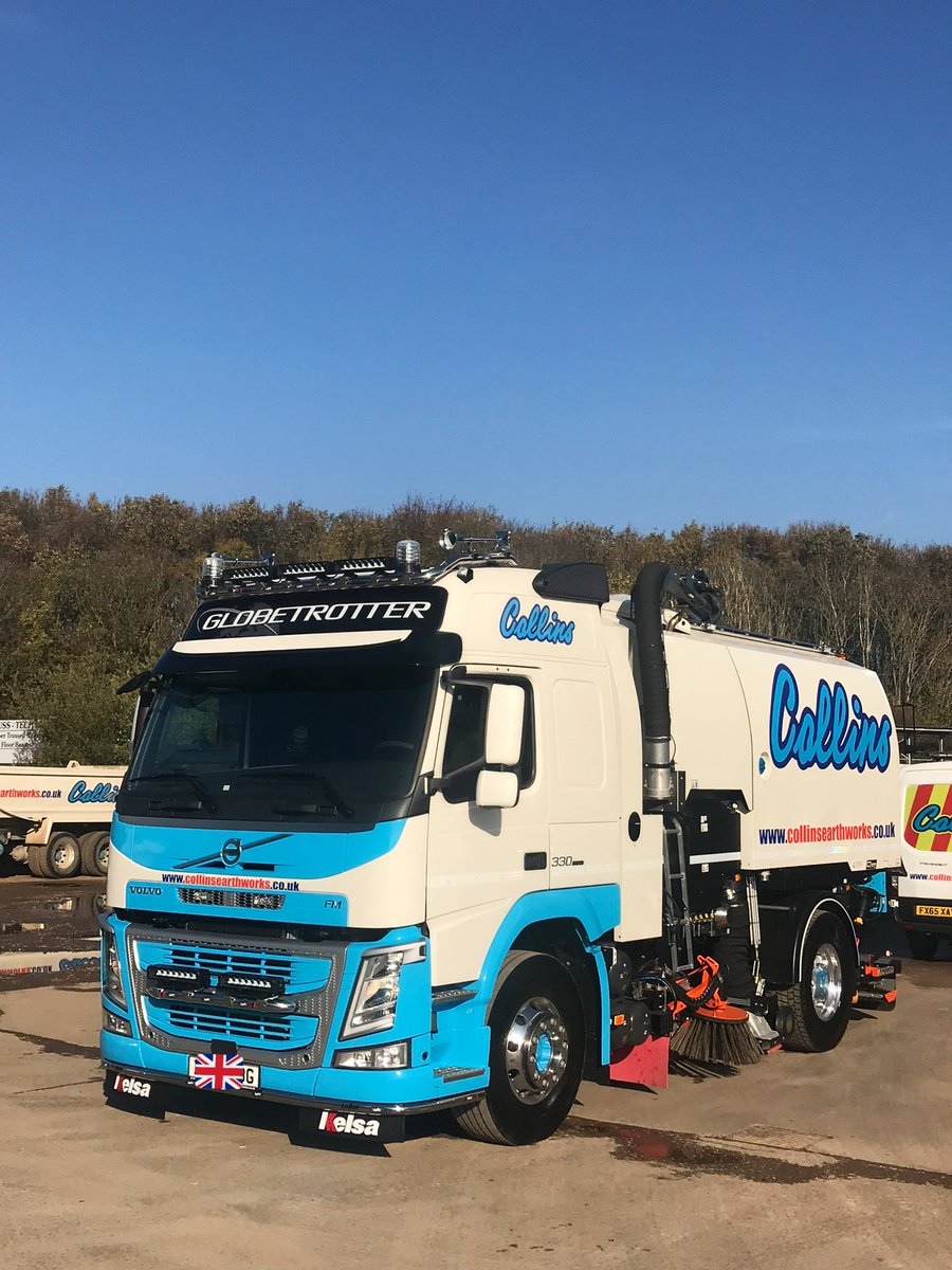 O5OGT's tweet image. Keeping the @Collins_Earth sweeper team busy this afternoon
at the #BritishGrandPrix  #silverstone