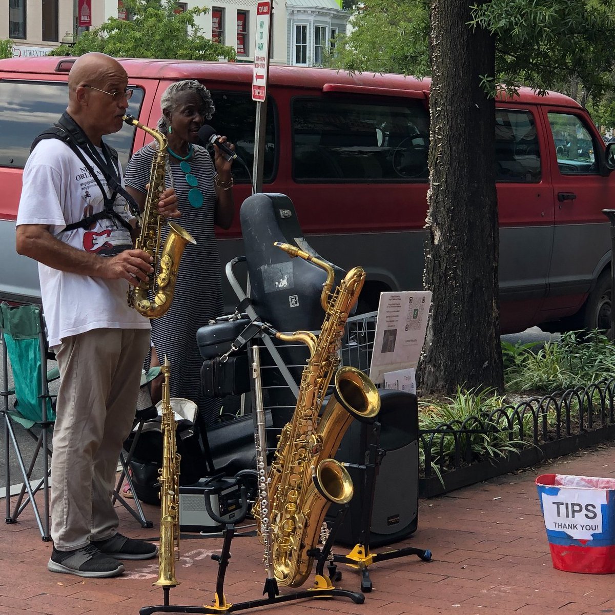 DMMevents's tweet photo. Sunday vibes at the Flea Market at Eastern Market. Stop by for some outdoor shopping. 
.
.
.
.
#capitolhill #easternmarketdc #dcliving #dclife #dclifestyle #dcsmallbusiness #fleamarket #fleamarketfinds #shopsmalldc #smallbusiness #exposeddc #202creates #visitwashingtondc #IGDC https://t.co/M1YolrqsyM