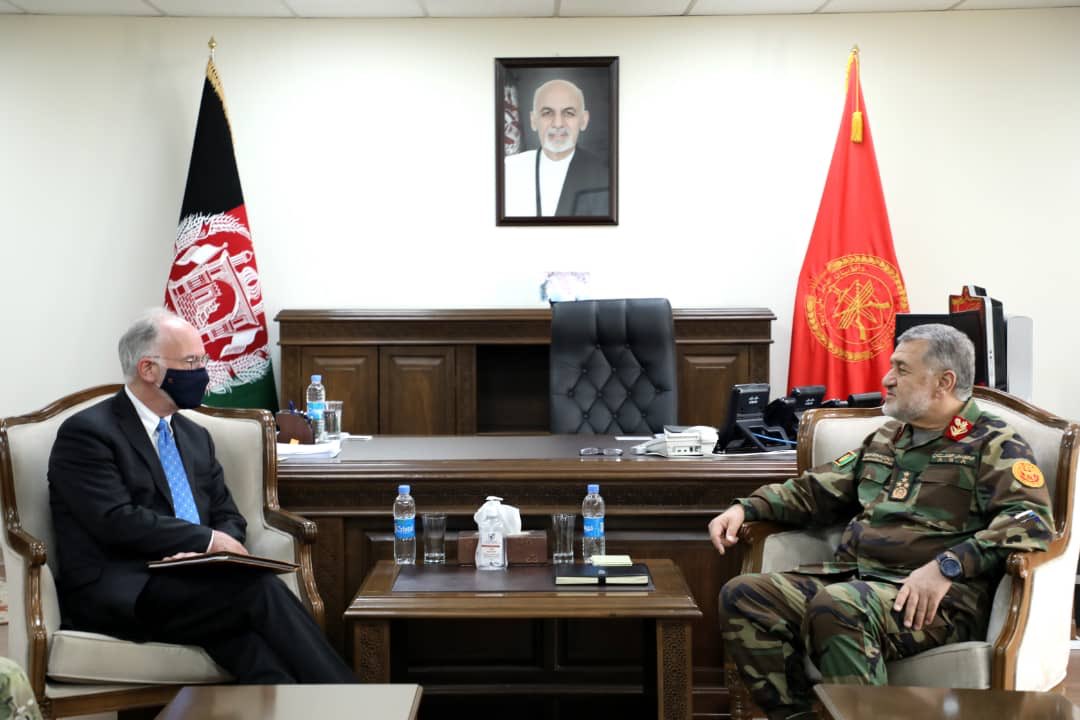 Def. Min. @BismellahGen met @USAamKabul Chargé d’Affaires Ross Wilson and discussed peace process & security situation today. He insisted that US financial, weapons & technical assistance to #ANDSF will continue. Gen. M thanked the US for its assistance and cooperation to #AFG.