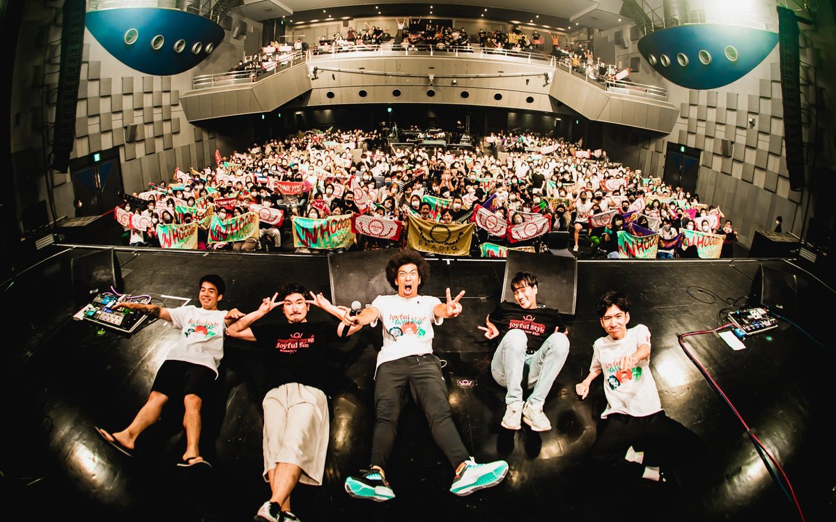 BRADIO_official's tweet photo. 【Joyful Style Release tour 2021】
大阪なんばHatch!
待っていてくれたFPPありがとうございました🕺✨
笑顔が絶えない時間を過ごせました!
これにて、リリースツアー完結🏁
ツアー最高!FPP最高!BRADIO最高!
また、必ず笑顔で会いましょう⭕️
photo by ヤマダ マサヒロ@yamada_mphoto https://t.co/7oHvzpNtpX