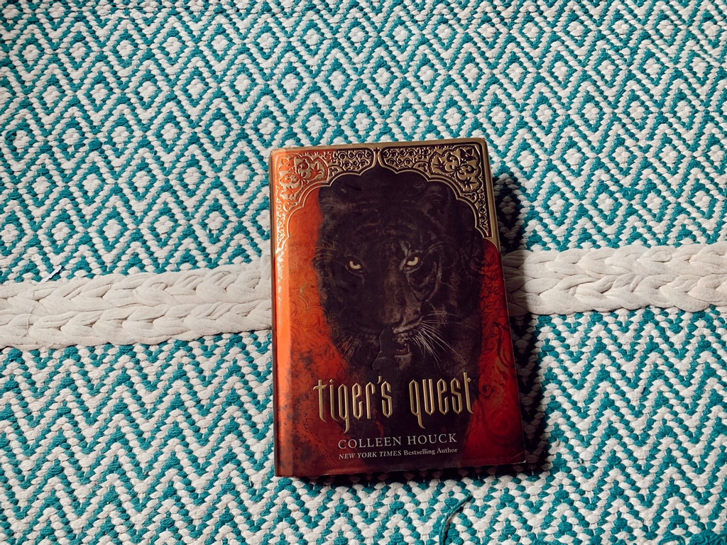 Lizzy_Author's tweet photo. I never finished this.

This is number two in the series, and I read the first 14 chapters, and then something happened in the book. 

Not that something happened that I didn't... like, that was "unclean". Just something in a book that you just hate.

Maybe I'll read it someday. https://t.co/Oau5K7wRzE