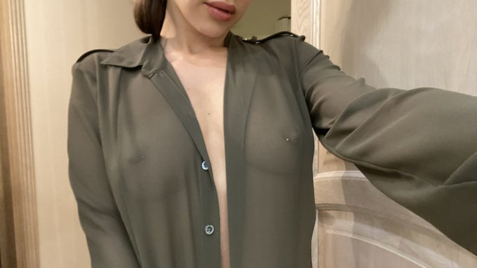 With bra or without?😜 https://t.co/kiC3xrZuml<a href="/tag/fitness"class="tags"><span>#fitness</span></a><a href="/tag/abs"class="tags"><span>#abs</span></a><a href="/tag/fitgirl"class="tags"><span>#fitgirl</span></a><a href="/tag/barcelona"class="tags"><span>#barcelona</span></a><a href="/tag/topless"class="tags"><span>#topless</span></a><a href="/tag/bodygoals"class="tags"><span>#bodygoals</span></a>