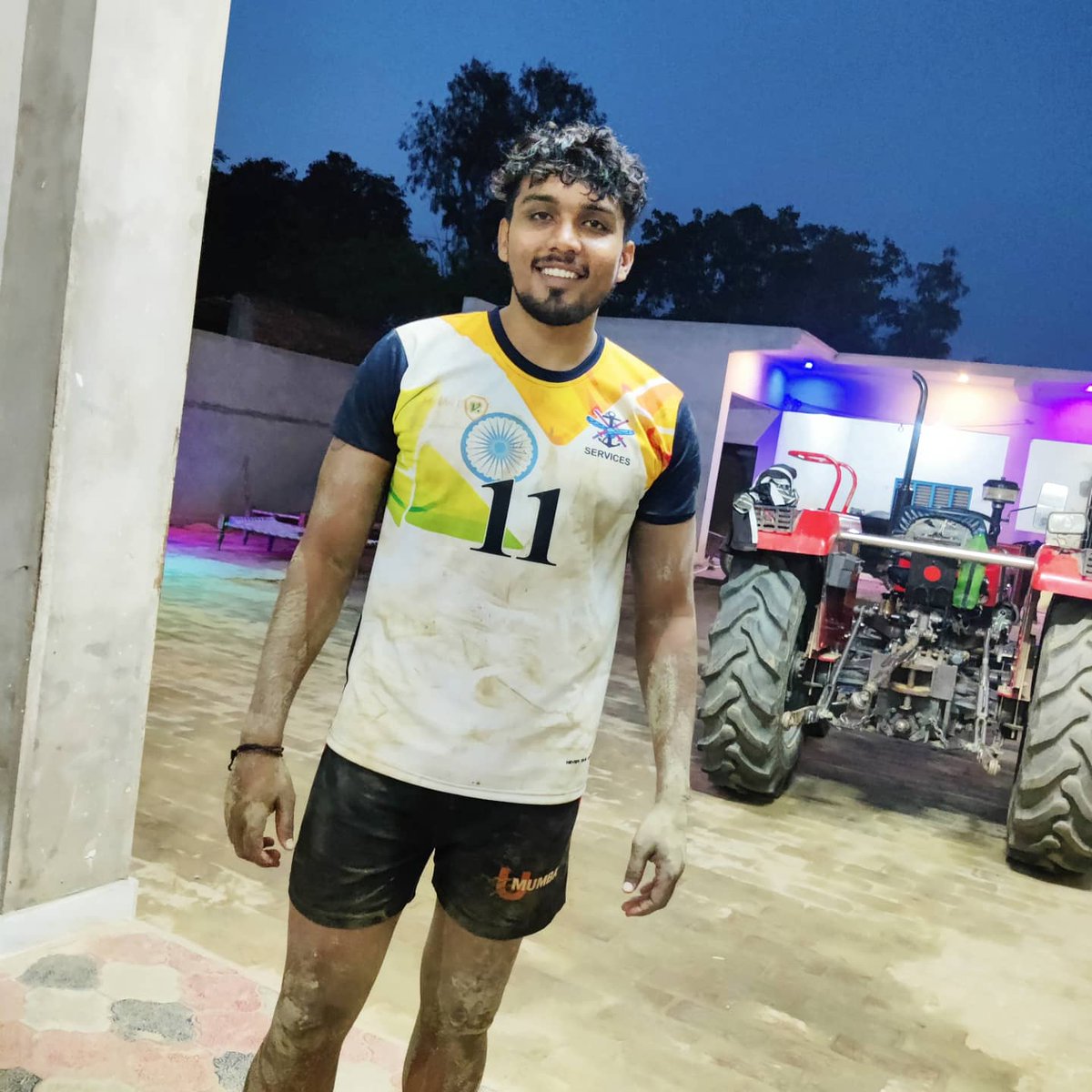 जो नहीं है हमारे पास वो ख्वाब हैं, पर जो है हमारे पास वो लाजवाब हैं..!!😊
<a href="/ArjunDeshwal12/">Arjun Deshwal</a>
<a href="/ProKabaddi/">ProKabaddi</a> 
#umumba 
<a href="/KabaddiAdda/">кαвα∂∂ι α∂∂α</a>