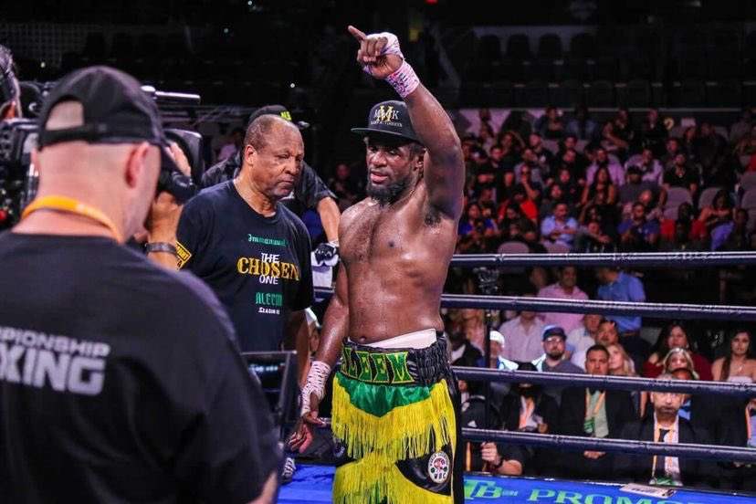ImmanuwelAleem's tweet photo. What’s understood…
#VidalAleem #TheChosen1 #BreakEmDown #LayEmDown #TeamAleem #Jamaica #Jamaican #JamaicanBoxing #Middleweight #NewYork #NewYorkBoxing #Virginia #VirginiaBoxing #Boxing #PBC #PremeirBoxingChampions #viral #boxingtraining #boxingworkout #aleem #champion #LionsDen https://t.co/74UI1ysz8b
