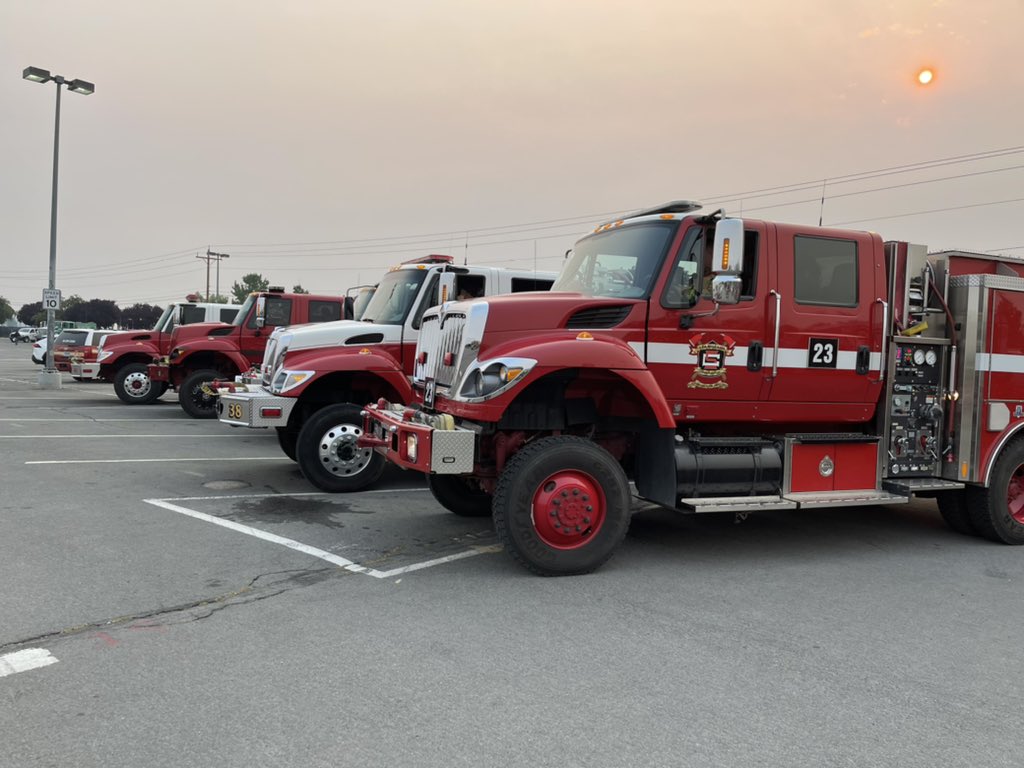 stanconfirepio's tweet photo. Brush 23 as part of XST4201c arrived this morning #TamarackFire assigned to Div K. With them #burbankparadisefire #denairfire #turlockruralfire #keyesfire. @ModestoFire is the STEN, trainee is from #SCFPD. @Cal_OES https://t.co/y1OtY4gou8