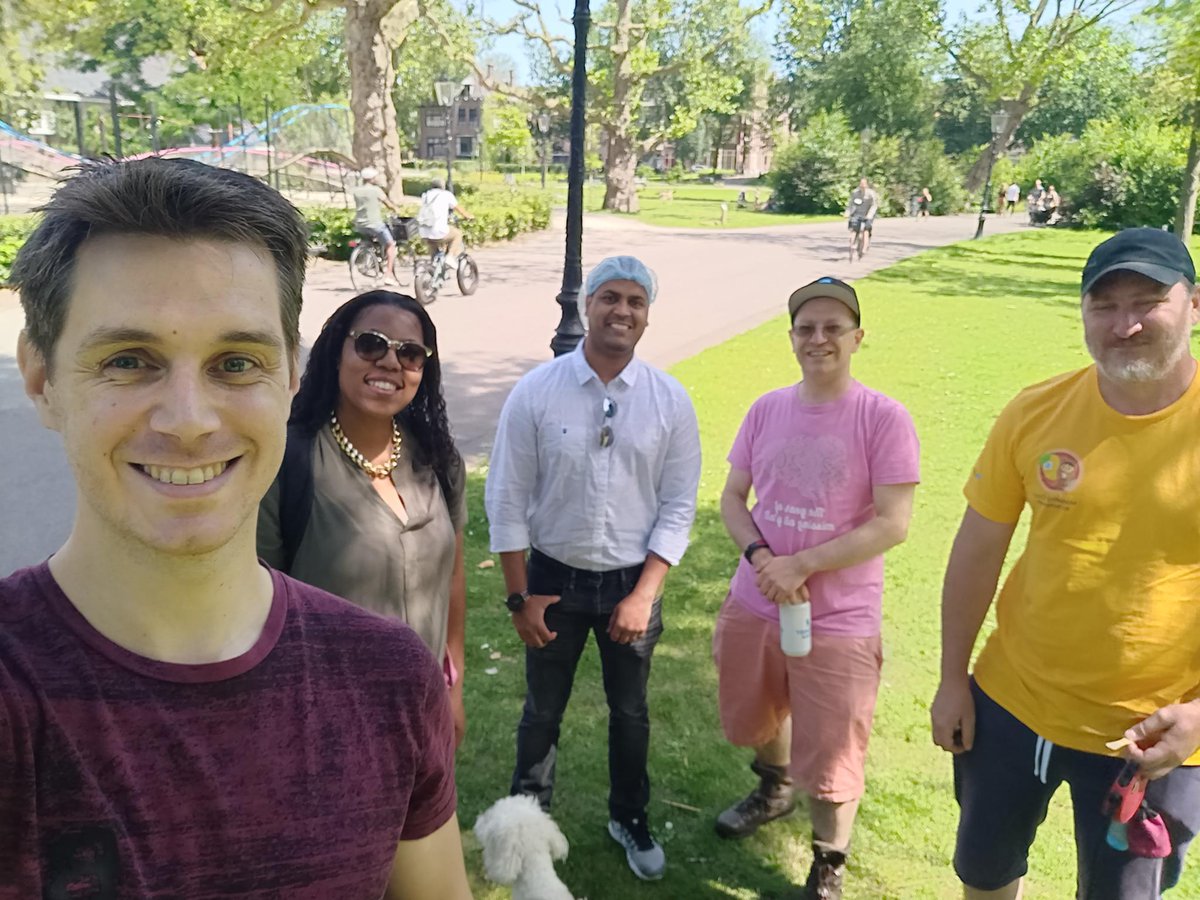 Wow! What  beautiful weather, laughs, and excellent turn out to the #SalesforceSaturday "Walk and Talk" event.  We were at Oosterpark in #Amsterdam Check out our events with #DutchSFCommunity We plan to host more "Walk and Talk" type events.