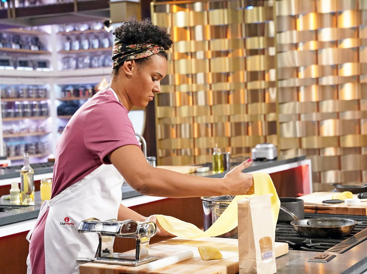 RT if you're trying to taste Lexy's lasagna! 🤚 #MasterChef