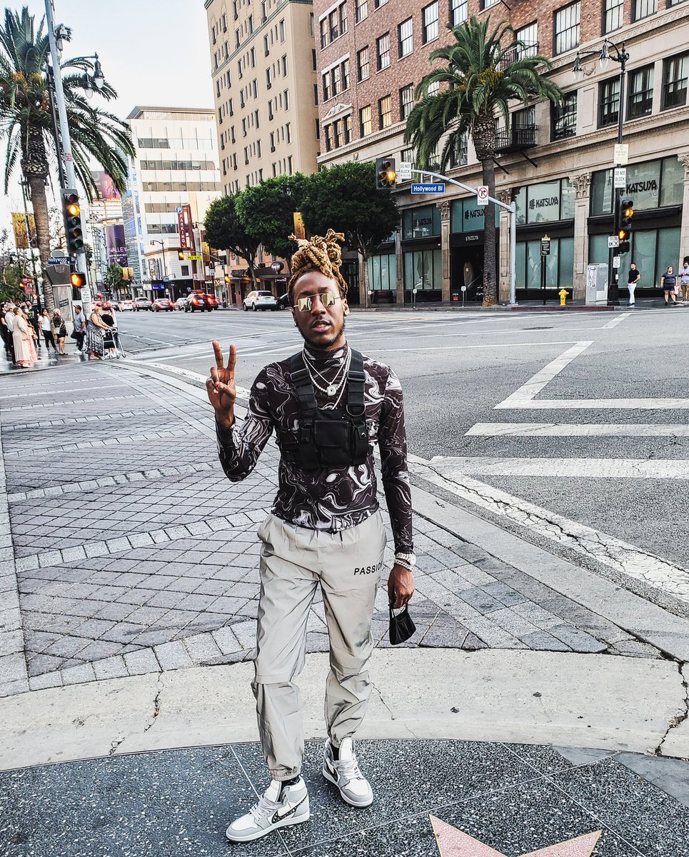 dewon_3's tweet image. Life&apos;s Great! 💸
•  •  •
@usher 🐐🖤
•  •  •
#MyAsu #DATD #DATDTalentAgency #Dewon #DewonTheDancer #Cali #Hollywood #Usher