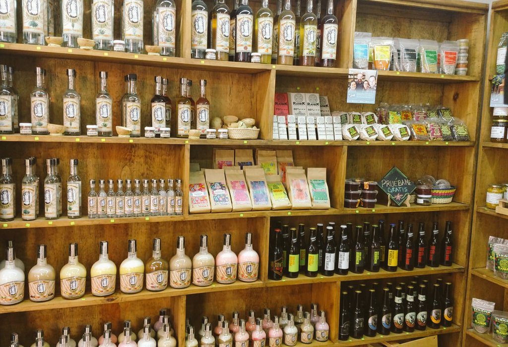 xipalli's tweet photo. ¡Más de veinte emprendimientos, ven, conoce, degusta! Tiendas @xipalli #hechoenméxico #artesanal #pueblomagico #consumelocal #Tláhuac #Tlayacapan https://t.co/h6CkPMYvnA