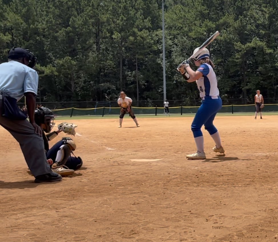 SMazell_2022's tweet photo. Just doing my job behind the plate. ❤️ the game https://t.co/gwI3hdXRrT