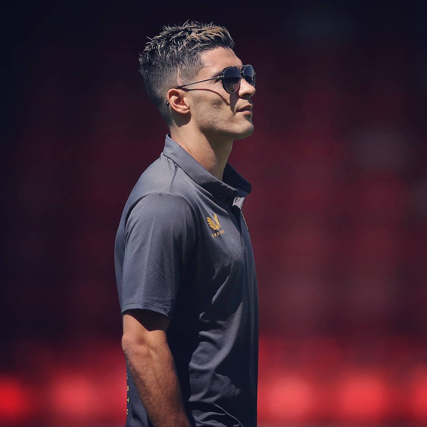 Raúl Jiménez on X: "😎🐺🟨⚽ https://t.co/8mUhUp5fel" / X