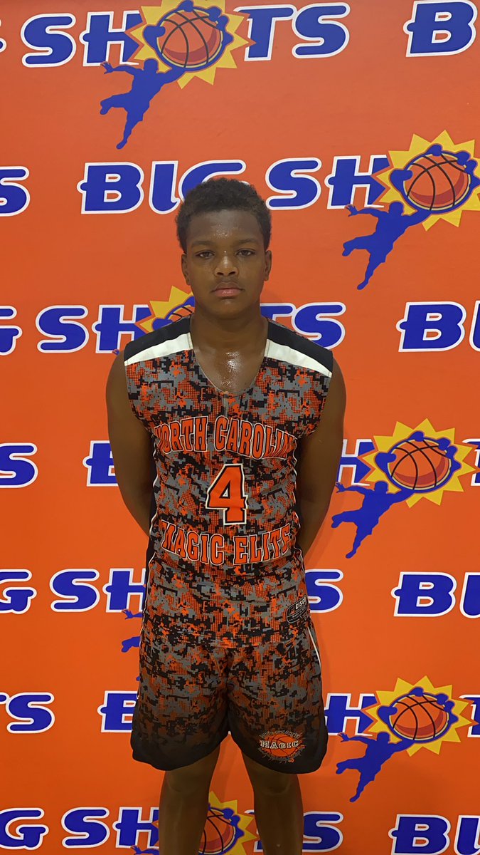 BIG SH🏀TS tweet media