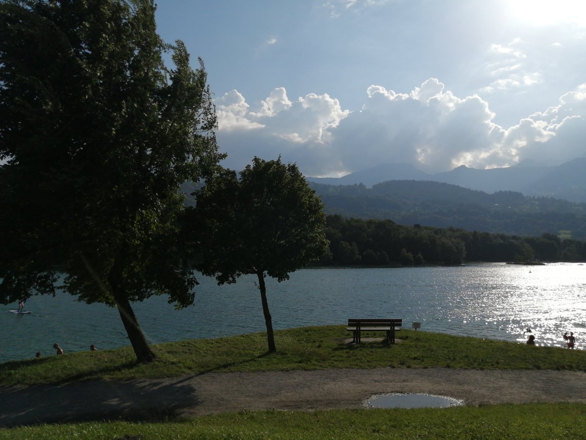 🏊 ☀ 😎
.
#chamonix #passy #lacpassy #massifdumontblanc #desalpes #alps #alpit #vuemontblanc #montblanc #letsswim #soleil #sun #summer #outdoors #adventures #explore #travel #voyage #xcchamonix 👉 #yourchamonixexpert #letusarrangeyourchamonixexperience