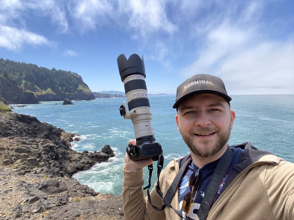 istepanov's tweet photo. Feels like I need bigger lenses for whale watching #notcloseenough https://t.co/Uwozc3k0HP