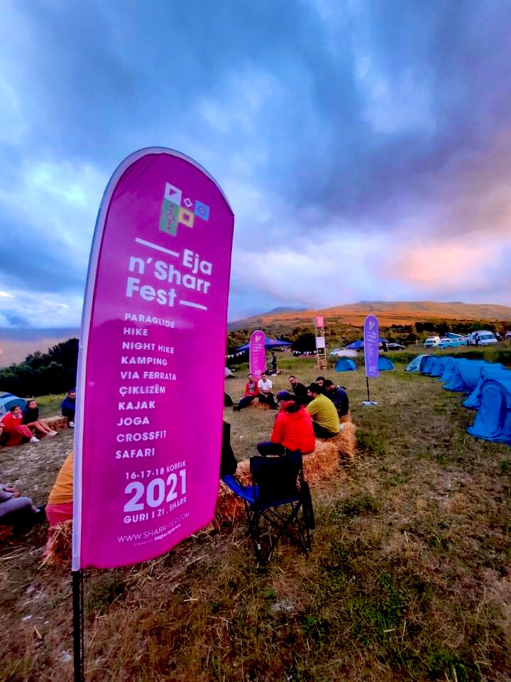 drenushacanolli's tweet photo. Ndonese moti me shi, dashamiret e natyres dhe entuziastet e aventurave te reja, nuk u ndalen qe te jene pjese ne edicionin e pare te festivalit te  turizmit @gotosharrfest 

#Sharr #Sharrmountain #turizmi #kosovo #festival #ejansharr https://t.co/GkV852PdIM