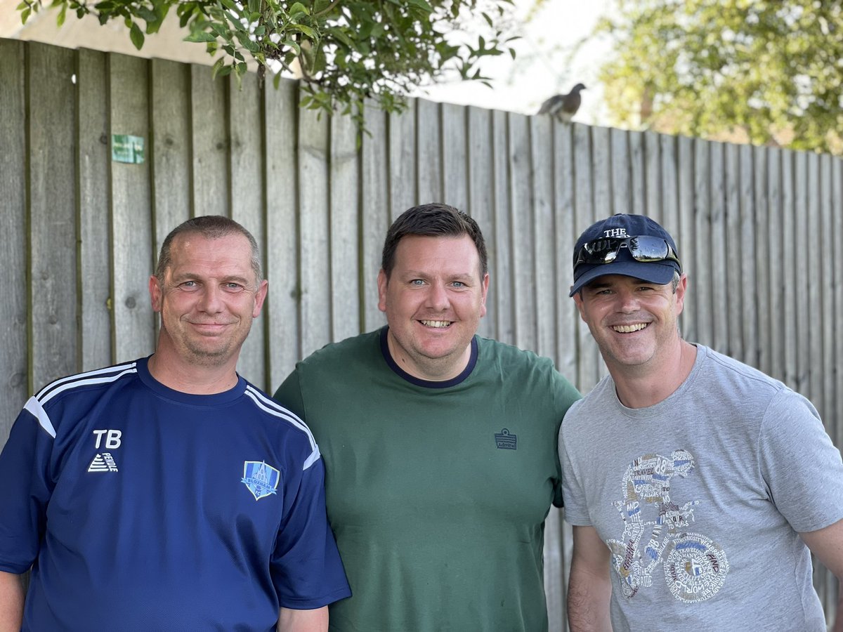 Fantastic afternoon saying a fond farewell to Bloxham Rangers after 4 years.  I will miss every single player past and present.  These two legends have been so supportive to me through the great and tricky times.  Now it’s time to enjoy watching Will as his Dad and not his coach
