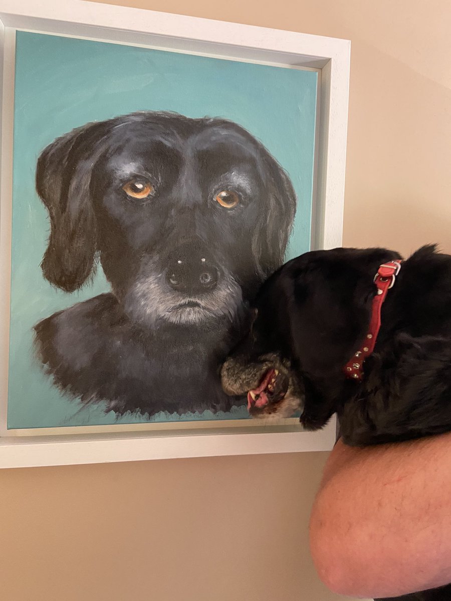 Roxyblacklab's tweet photo. The peeps are loving my portrait by the amazing @geraldinekart π¨πΌπ§βπ¨
#original #roxyblacklab
Itβs amazing thank you πβΊοΈ https://t.co/hTbHxTr7sU