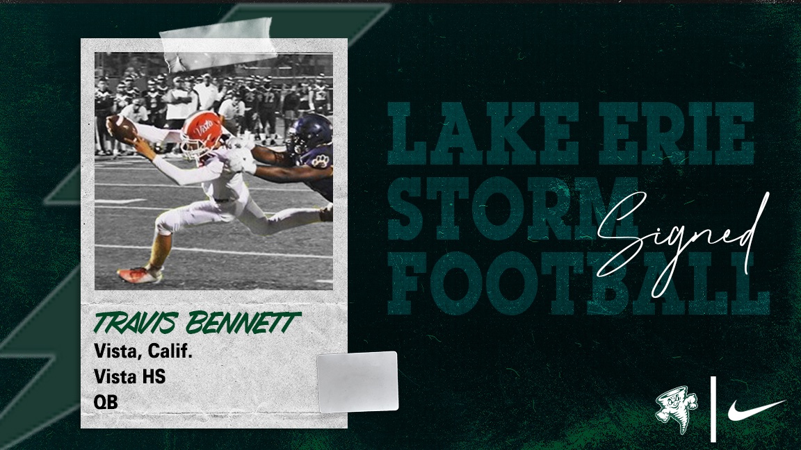 LakeErieFB's tweet photo. Welcome to the Storm FAMILY! ⚡️🌪
Name: Travis Bennett
Pos: QB💥
HT: 6’6
WT: 220
HS: Vista High School
Hometown: Vista, CA
@travisbennettt 
#RageOn #STORMCHA21NG 
@CoachMurphyLEC
@lakeeriecollege
@LakeErieFB https://t.co/Wo1OauEG0D