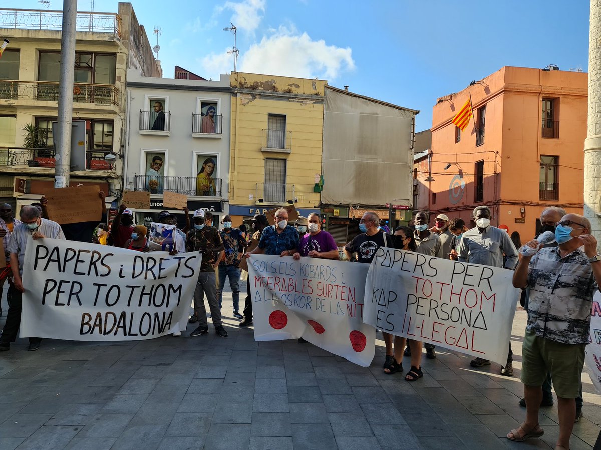 rotrenado's tweet photo. 🚨El desahucio de la Nave del Progrés se ha logrado paralizar temporalmente, pero esta no es la solución
✅ Es necesaria una alternativa habitacional digna y definitiva. 
‼️Exigimos q el gobierno de #Albiol q actúe y ejecute las competencias municipales
🔴 Padrón obligatorio ya https://t.co/ekDyQfy5tw