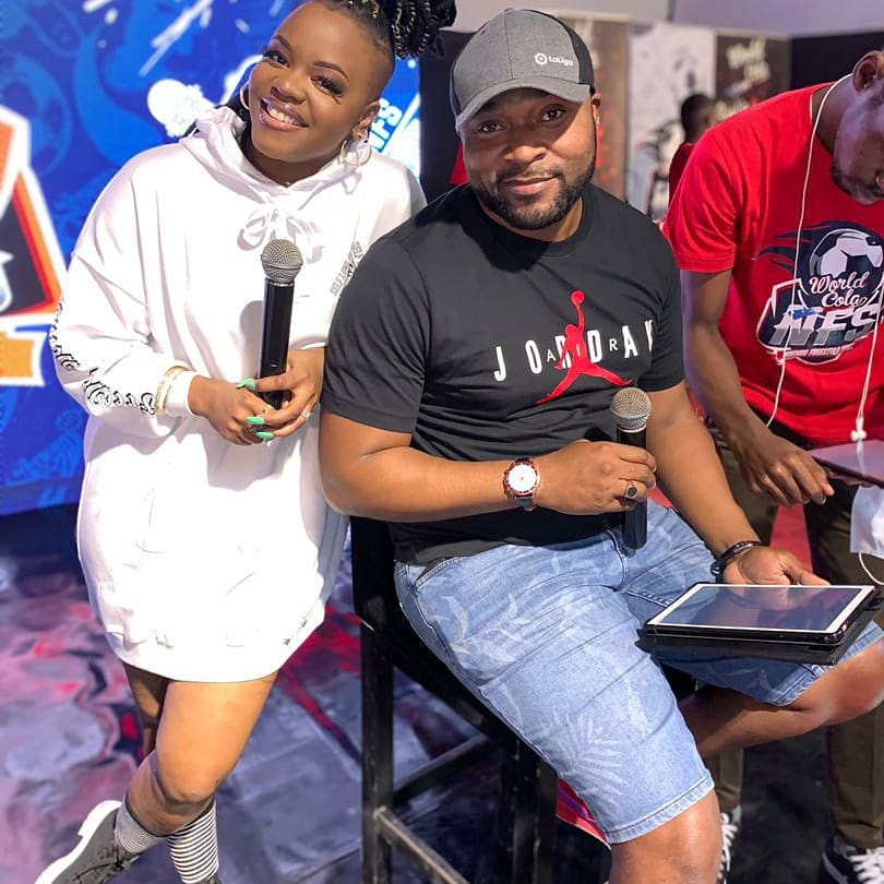 BobMakandalele's tweet photo. #NdemboFreeStyleShow: Très fier de prester coe membre du Jury de cette prestigieuse compétition qui fait parler le ballon rond autrement.
Merci aux organisateurs pr le choix porté sur moi. https://t.co/gft3fs2rTw