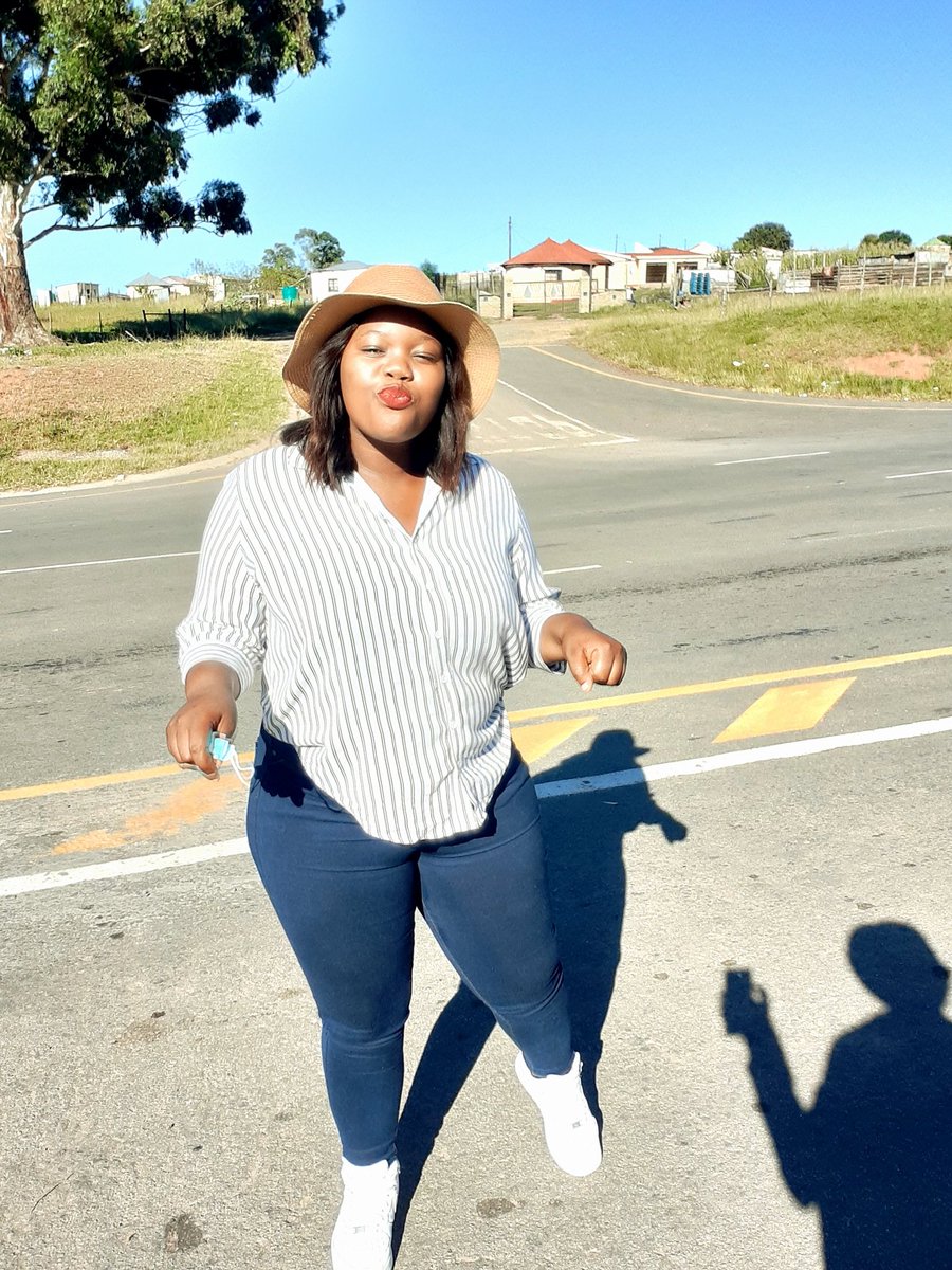01pripojv2's tweet image. #uMjoloWithAzola
Friends??