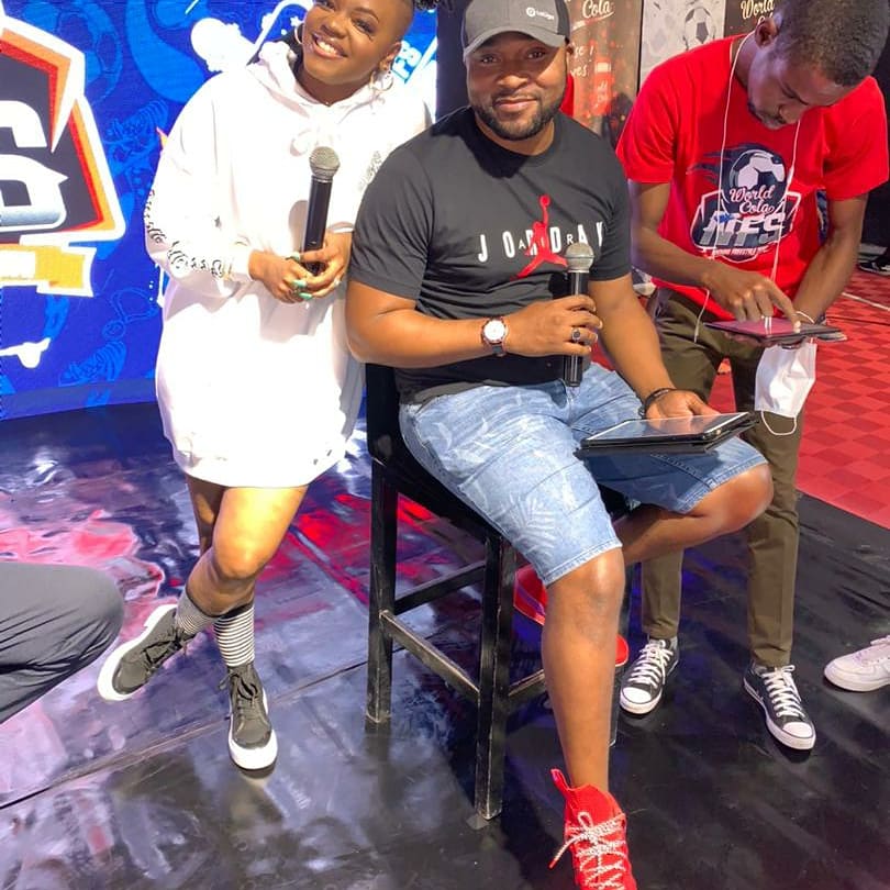 BobMakandalele's tweet photo. #NdemboFreeStyleShow: Très fier de prester coe membre du Jury de cette prestigieuse compétition qui fait parler le ballon rond autrement.
Merci aux organisateurs pr le choix porté sur moi. https://t.co/gft3fs2rTw
