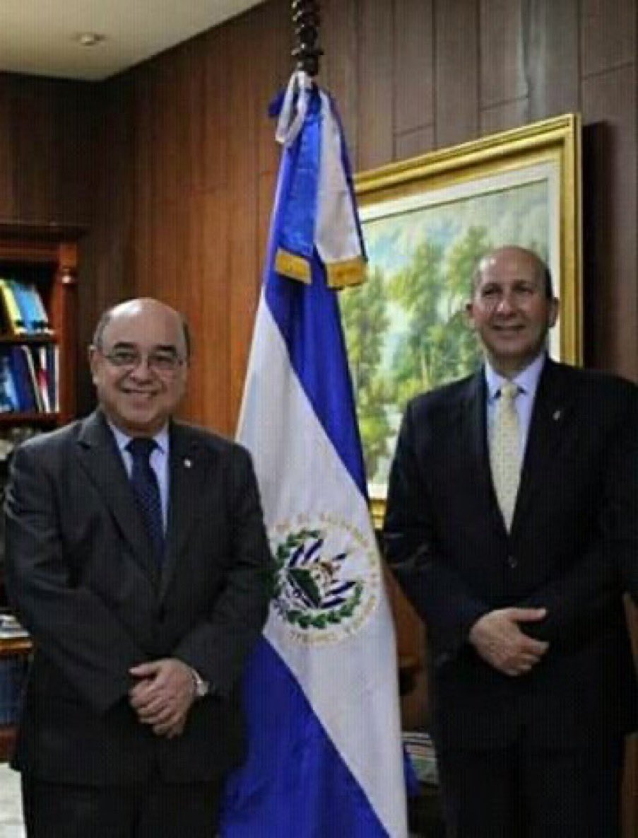 ChinamecaDe's tweet photo. @TahnyaPS @CorteSupremaSV Esa es mi duda, por ejemplo la @CorteSupremaSV  de  (ver foto) esa entidad un Diciembre les regaló a los empleados del #TioJavi  de @ANEPElSalvador … que los delitos e investigaciones de los últimos 10 años quedaban fuera de investigación regalito a @INFOP_ARENA https://t.co/ZbWfonjFv3