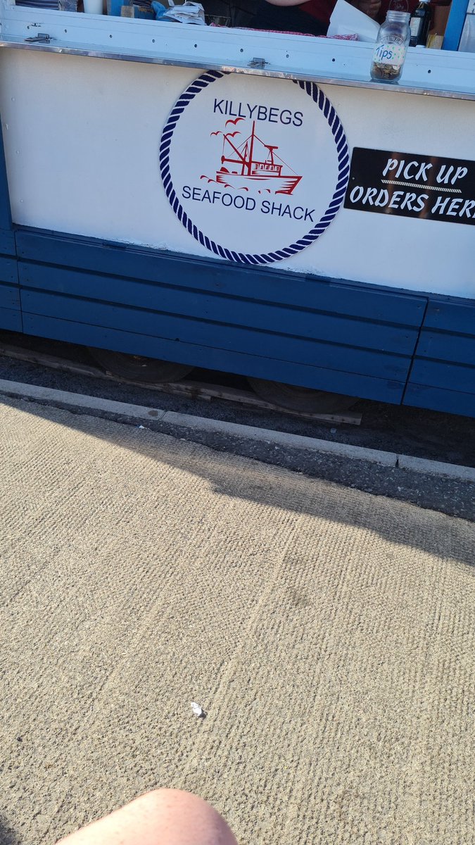 luciamc85's tweet photo. #Donegal finally tastes like summer @Killybegsgirl #seafoodbox https://t.co/hoHBg2Gemz