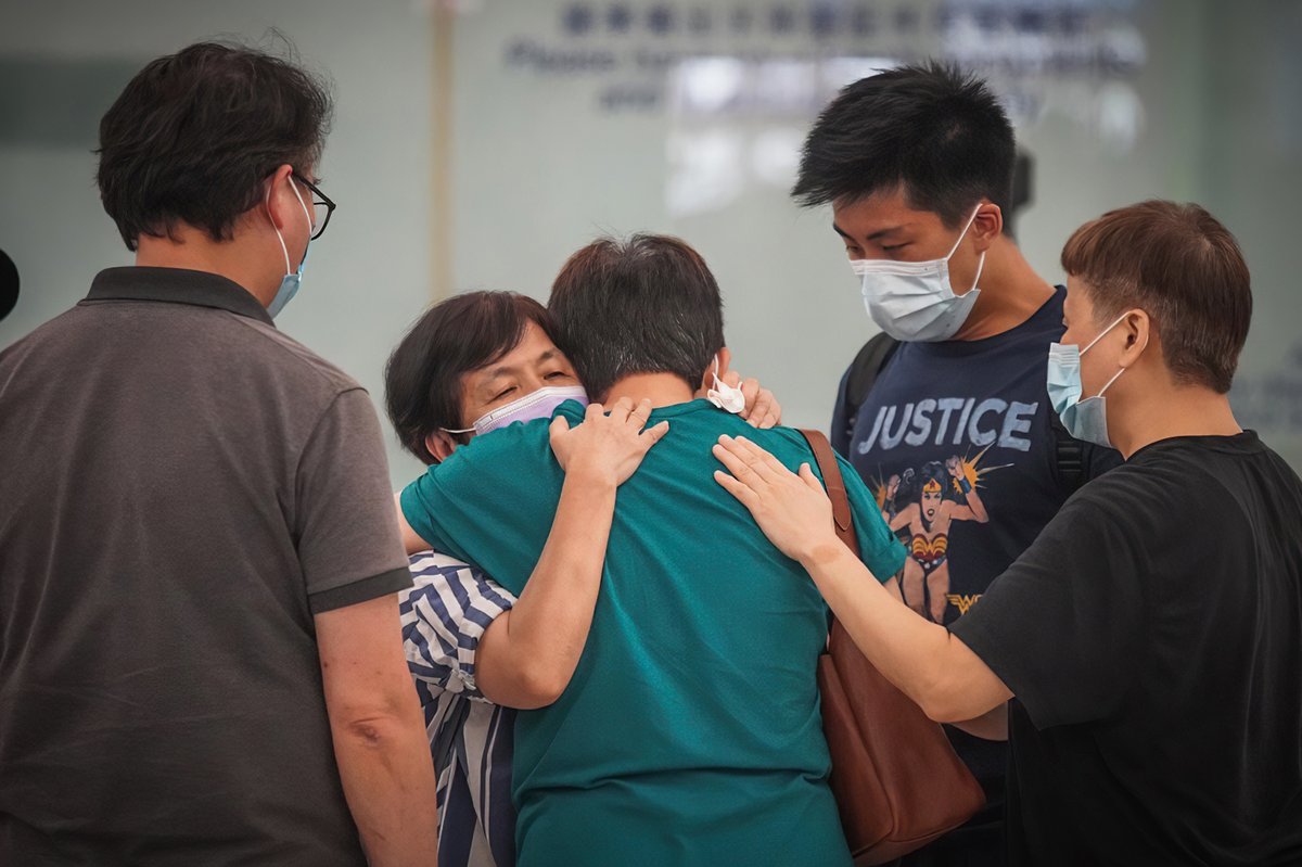 hkfp's tweet photo. 1/ The UK's "Leave Outside the Rules" immigration route for Hongkongers with British National (Overseas) eligibility and their family members closed on July 19. Photos: Michael Ho/ Studio Incendo. https://t.co/JZlpu7cdxV
