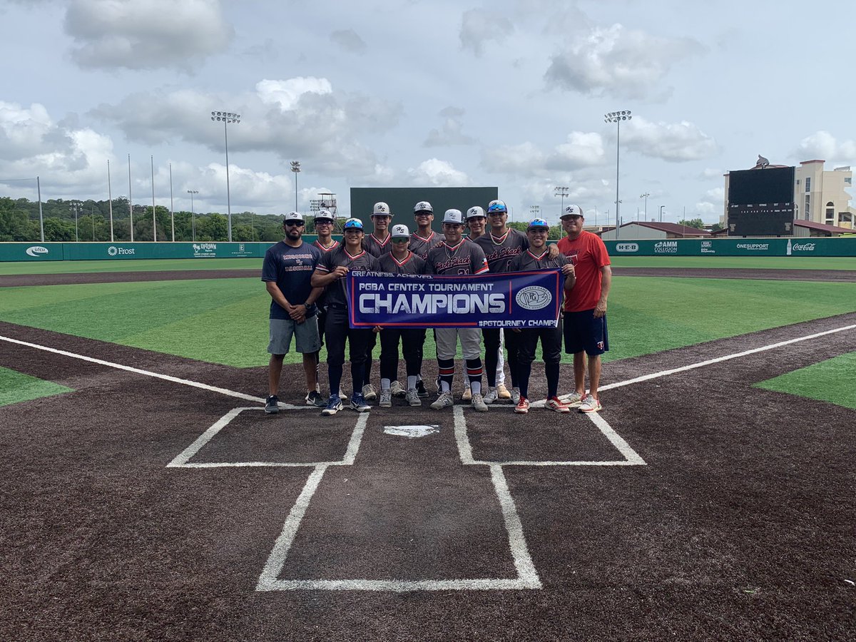 HackshackB's tweet photo. Thank you @pgbacentex for another great event #silverbracketchamps https://t.co/AKR9uxbFCf