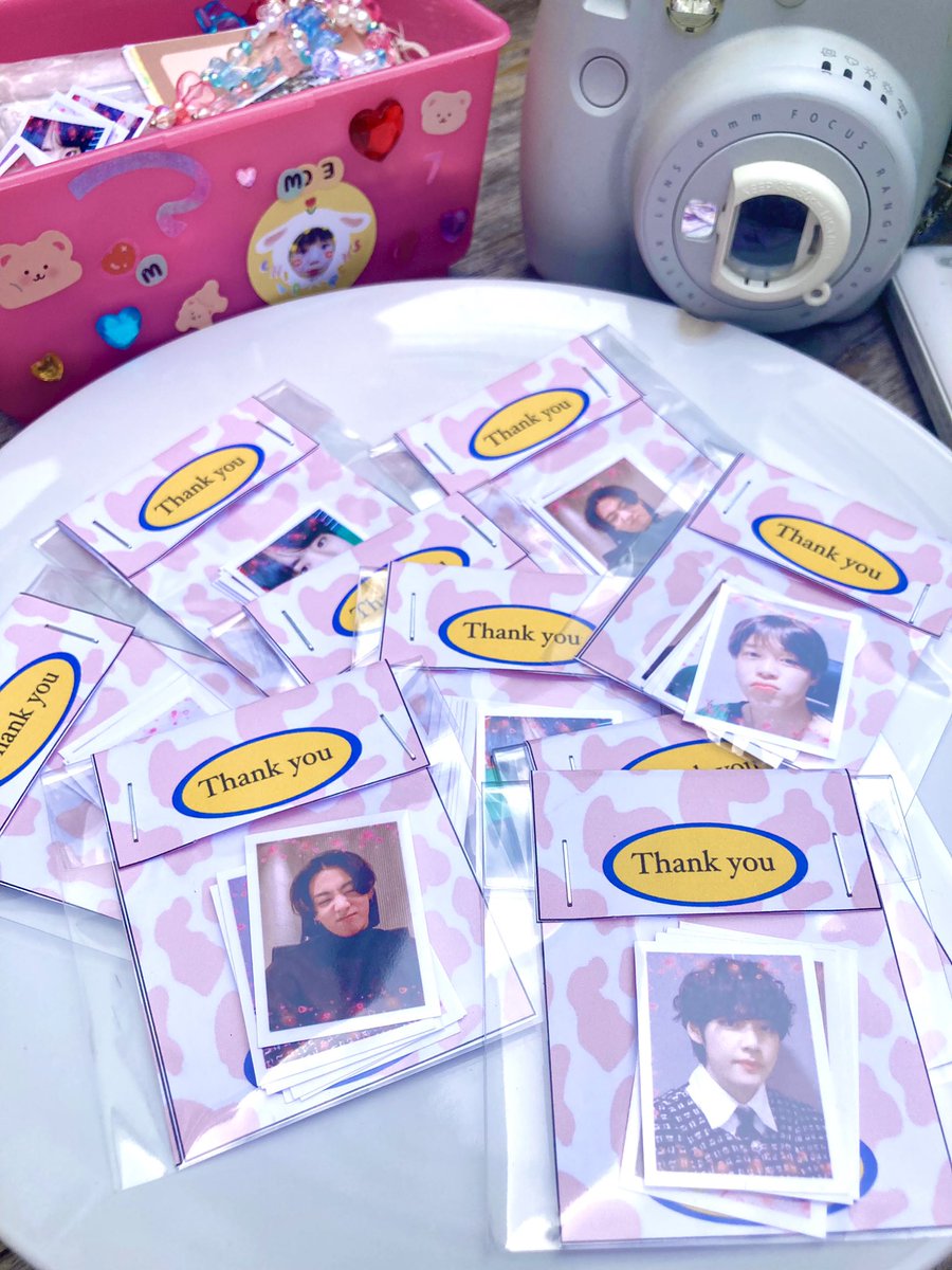 jungkook_KVbt's tweet photo. ID photo ˚⤾ ꕊ️🎀 BTS
เซ็ทละ 35THB
1เซ็ท7เม็ม
ค่าส่ง25/35✉️ ส่งของอาทิตย์/พุธ
#ตลาดนัดบังทัน #ตลาดนัดรถไฟบังทัน #bts #BTS_Butter #idphoto #บังทัน #Butter11thWin #ตลาดนัดรวมด้อม #SUGA #JUNGKOOK #TAEYONG #ARMYSeIcaDay #BTS https://t.co/CuBF31lhwA