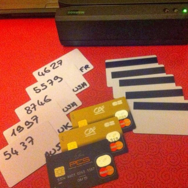 StoneSmok's tweet photo. billets de banque fiables sous toutes les coupures disponible sur le lien yes card 🇫🇷🇧🇪🚚👇💰  https://t.co/aMdligqox1 https://t.co/9EGaQbnt52