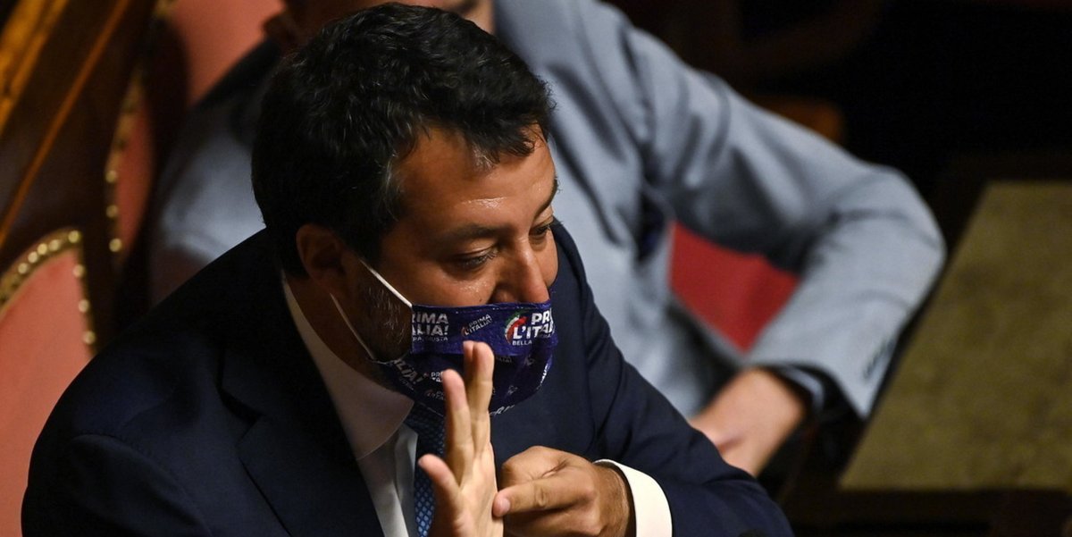 MediasetTgcom24's tweet photo. Covid, Salvini: "Il Green pass? Una cazzata pazzesca che porta un casino totale"  #Greenpass https://t.co/RbfBTmN78q https://t.co/c5Crte4uo1