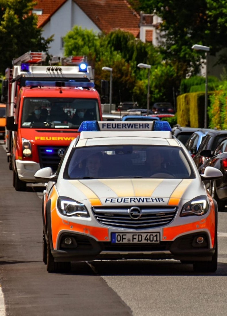 FFOffenthal's tweet photo. Unsere Einsatzkräfte sind wohlbehalten vom #Einsatz aus dem Gebiet
der #Hochwasserkatastrophe in #NRW zurückgekehrt. Einsatzgebiet war #Erftstadt und #Stolberg.
#unwetter #Katastrophenschutz
#dreieich #dreieich8 #Offenthal #feuerwehroffenthal #feuerwehrdreieich #kreisoffenbach https://t.co/iWtn5ycwsV