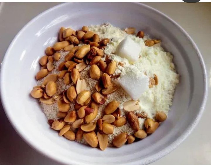 SunnyChainz's tweet photo. Wich one is your favorite 
#food
#garri
#africanfood
#9jafood
#oba
#obaanambra 
#obafood
#AnhHosoMoi 
#DAVEFXX 
#coprifuoco 
#artistsontwitter 
#foodie 
#foodpanda 
#FoodSystems https://t.co/Q4fbqzTjCV
