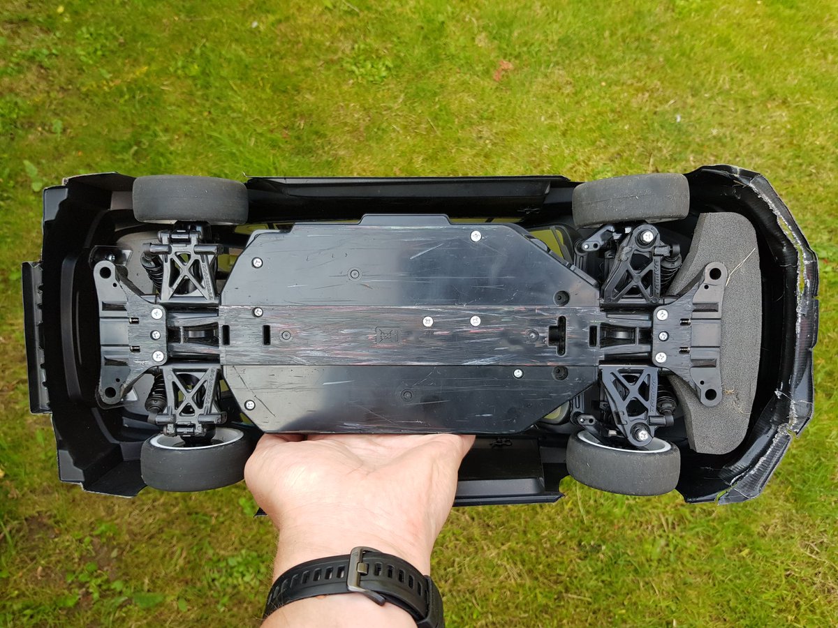 AdamBcars's tweet photo. Impressed at how the TT-02 has held up despite the driver's no mercy approach to kerbs 🤣.
He said it was "the best day ever" so all worth it. Big shout out to the #JuniorE family for being so friendly & welcoming.
If you're thinking about taking your kids RC racing JUST DO IT! https://t.co/3Ut1SamPzQ