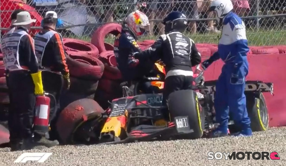 Verstappen: "Que Hamilton celebre conmigo en el hospital no es respetuoso ni deportivo" - bit.ly/3hKLziw #BritishGP 🇬🇧 #F1