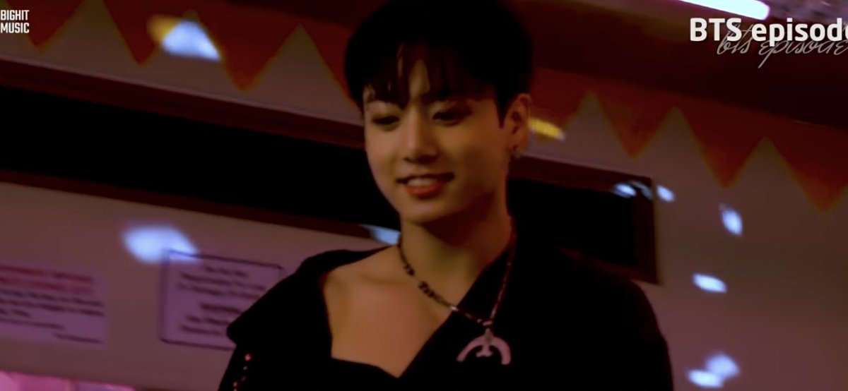 rockstarJKK's tweet image. jeon jungkook, you’re the prettiest