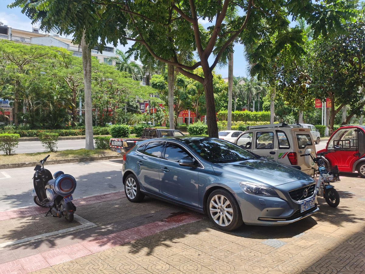 GoalWestal's tweet photo. @Petrolhead_Rich @Budda Volvo v40 RPC owner https://t.co/2lm4CzDvM1