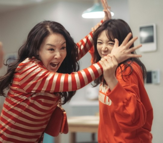 GimbapBlog2's tweet photo. #LoveFtMarriageAndDivorce2 [TV Chosun] nous dévoile de nouvelles photos de #KimBoYeon et #SongJiIn https://t.co/1FbxZCc0AF