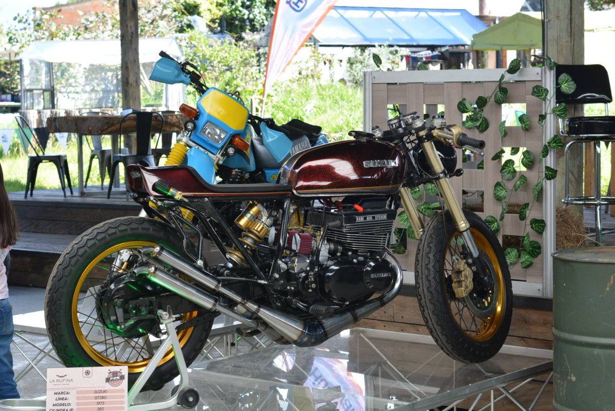 feria2ruedas's tweet photo. Han sido días muy emocionantes, donde los amantes de las motos nos hemos unido en la #F2RWeek 🔥💚 para disfrutar y admirar hermosas motocicletas en @LaRufina.
¡Solo nos queda hoy para gozar de este último día de feria!
¿Qué esperas para venir?
#feria2ruedas #F2Rdigital2021 https://t.co/TrZcFyE6Ol