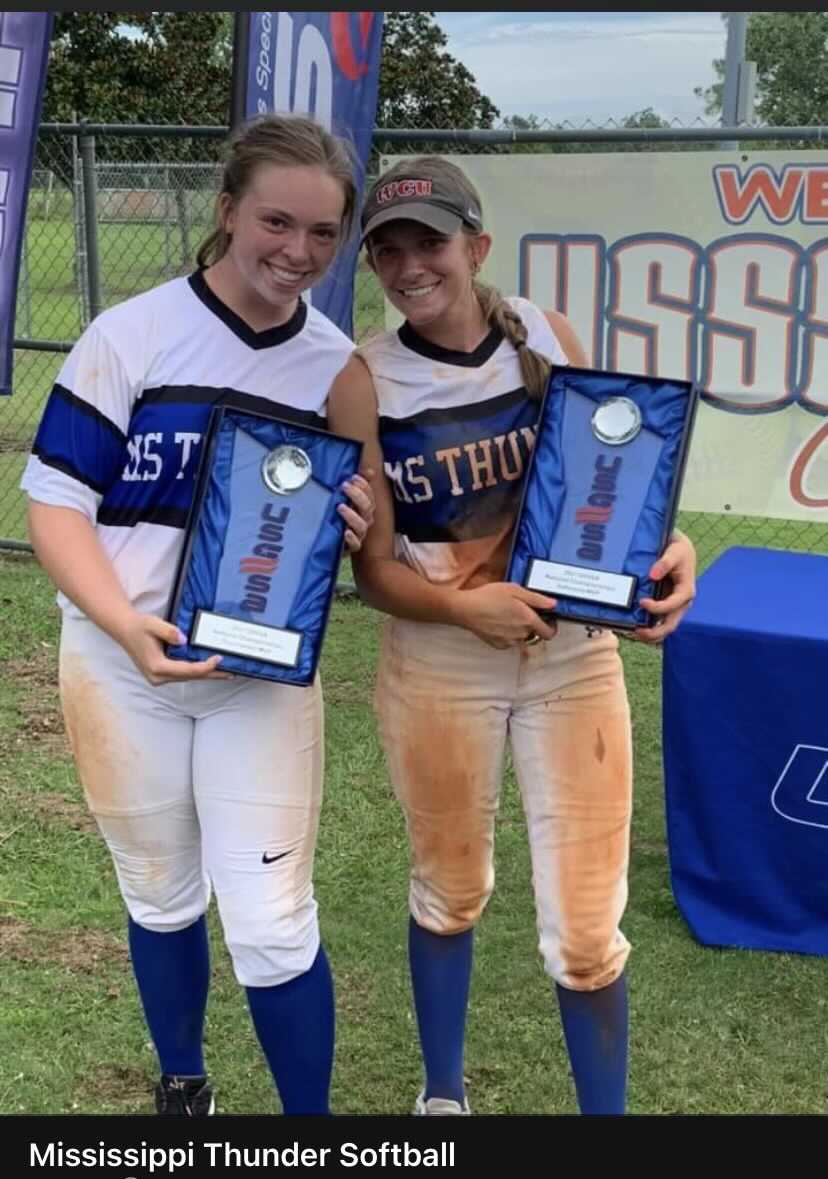 WMCAREYsoftball's tweet photo. Congratulations to MS Thunder for winning the USSSA Nationals and also to 2022 WCU commits Ryanne Hornsby and Kinley Hogue for being named Tourney MVP and Defensive Player of the tournament respectively. Nice job ladies. https://t.co/3kIhTy6yF3