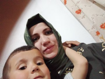 Reyhaninandi's tweet photo. Ne yana dönsek başka bir zulüm. Biri 7,5 aylık diğeri 6 aylık iki anne adayı cezaevindeymiş. Ev ve hastana şartlarında dahi hamilelik zor bir süreçken, bu kadınlar cezaevinde ne yapsınlar? Rabbim ferahlık versin sizlere. 

HamileKadınlar Tutuklanamaz https://t.co/h2YIO0sGfo